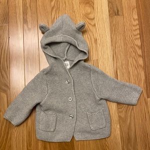Baby Gap grey bear sweater 3-6 month